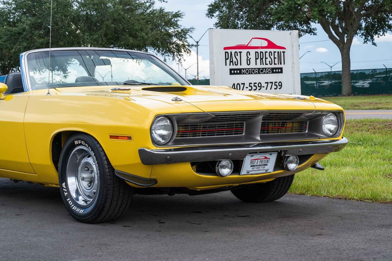 Plymouth-Barracuda-1970-2-Door-37