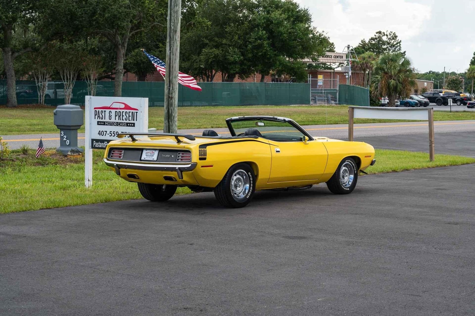 Plymouth-Barracuda-1970-2-Door-5