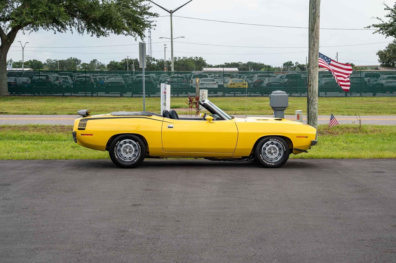 Plymouth-Barracuda-1970-2-Door-6