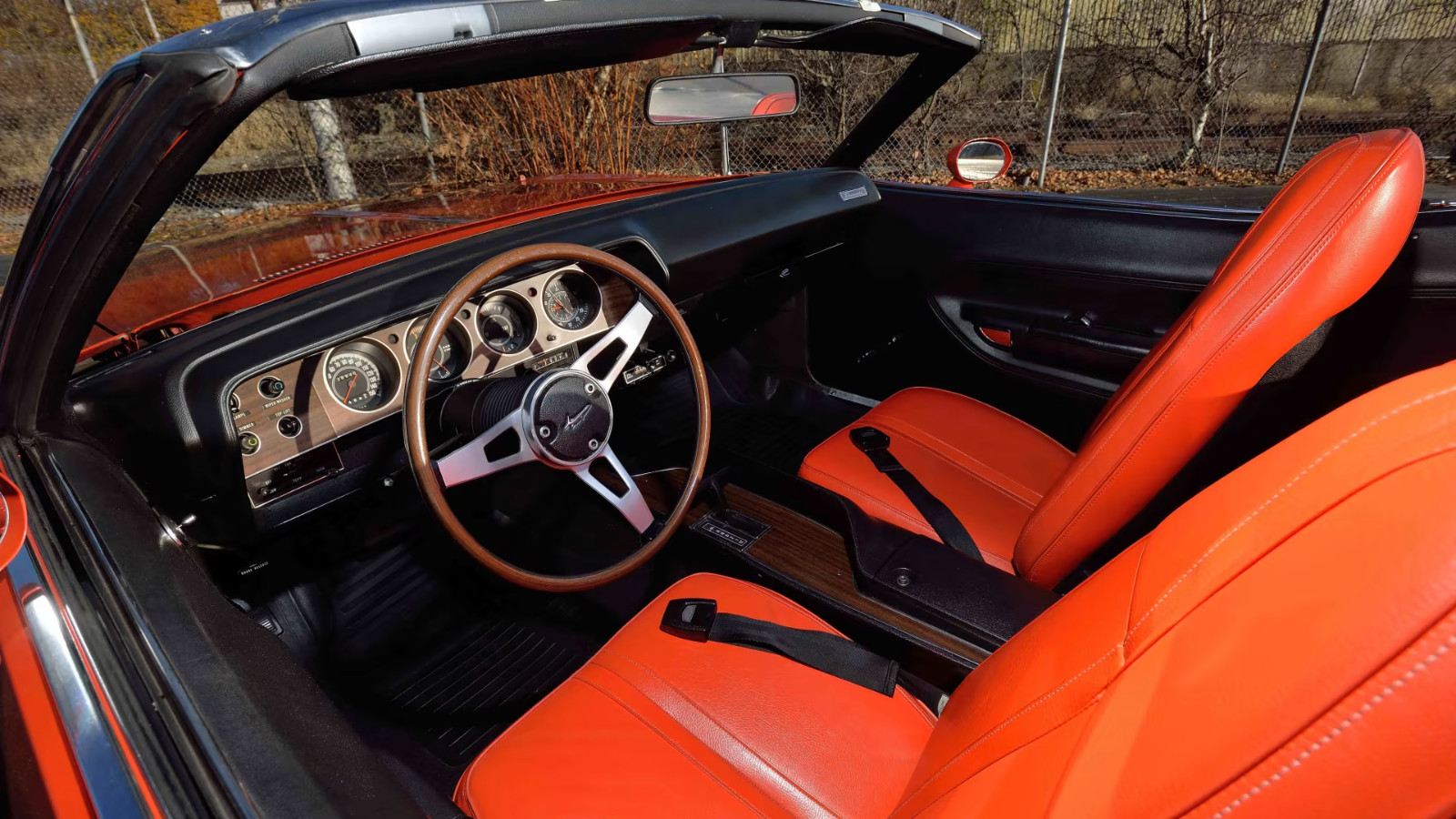 Plymouth-Barracuda-1971-Convertible-8