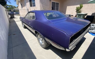 Plymouth-Barracuda-1971-Purple-Gray-14
