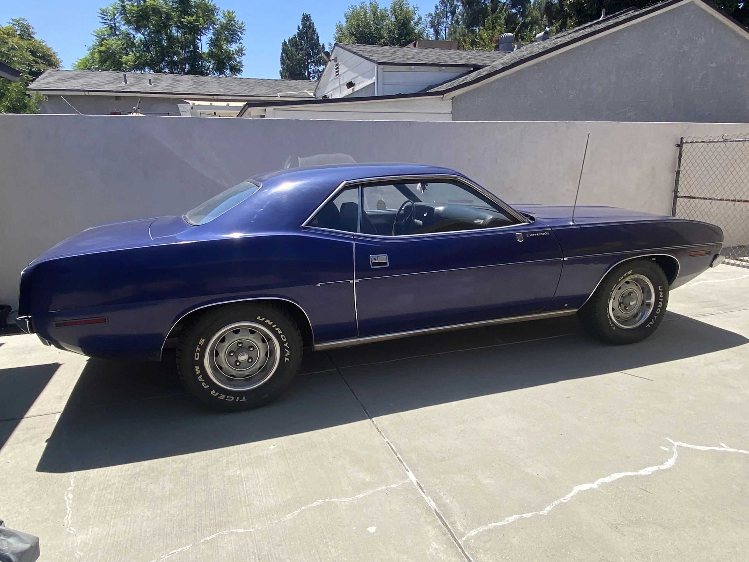 Plymouth-Barracuda-1971-Purple-Gray-8