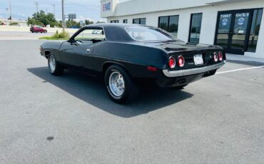 Plymouth-Barracuda-1973-Coupe-2