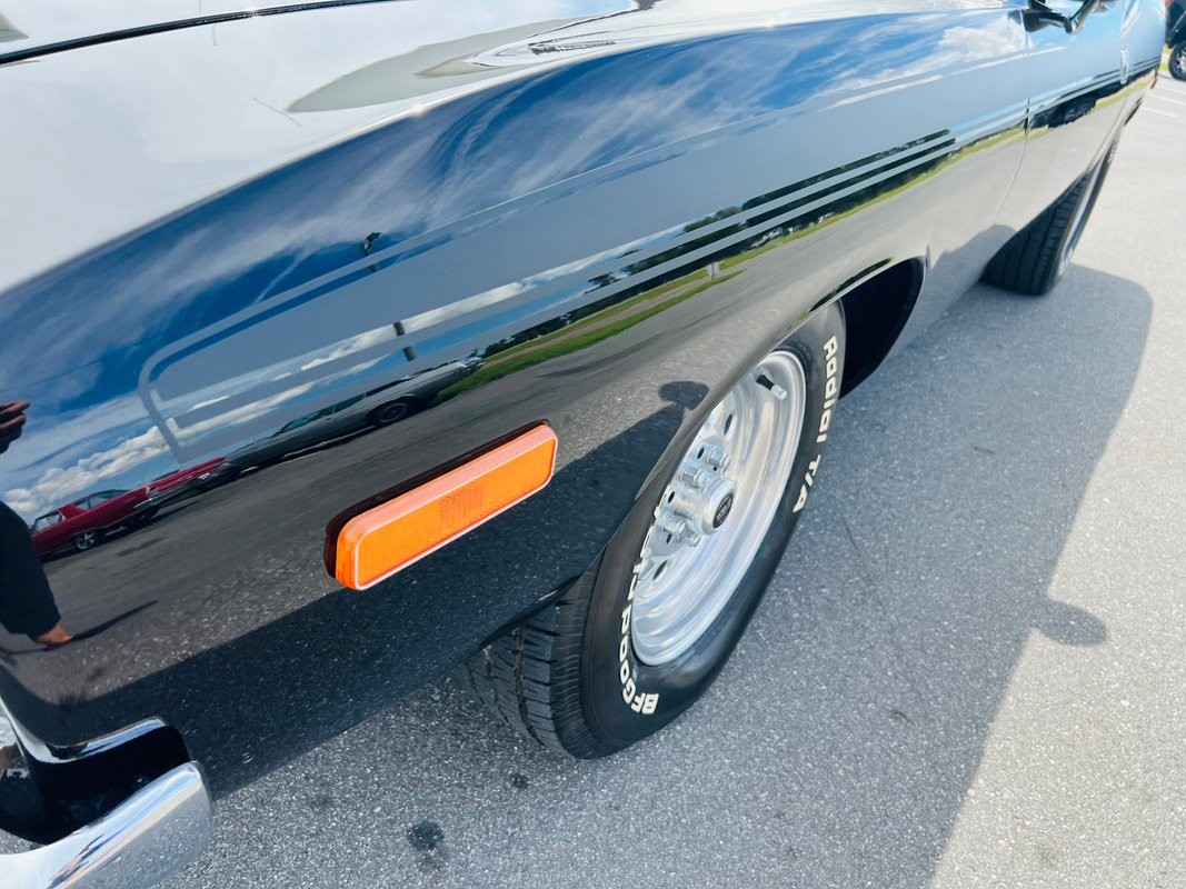 Plymouth-Barracuda-1973-Coupe-35