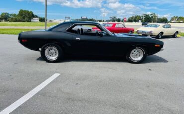 Plymouth-Barracuda-1973-Coupe-6