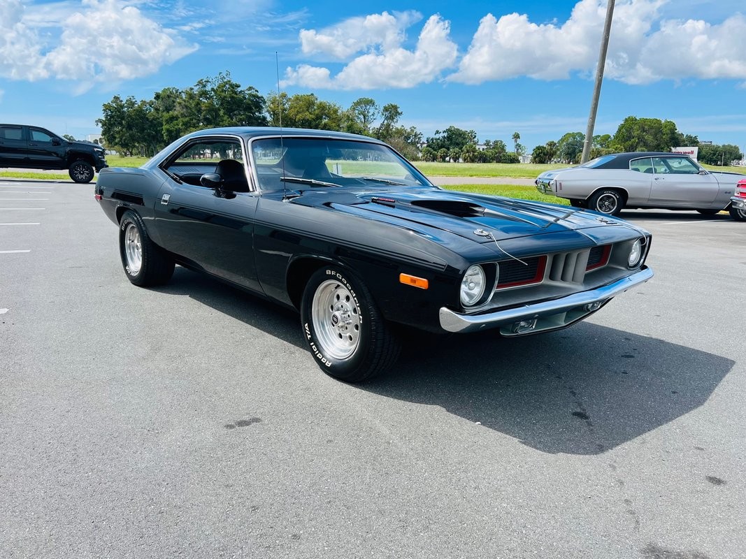 Plymouth-Barracuda-1973-Coupe-7