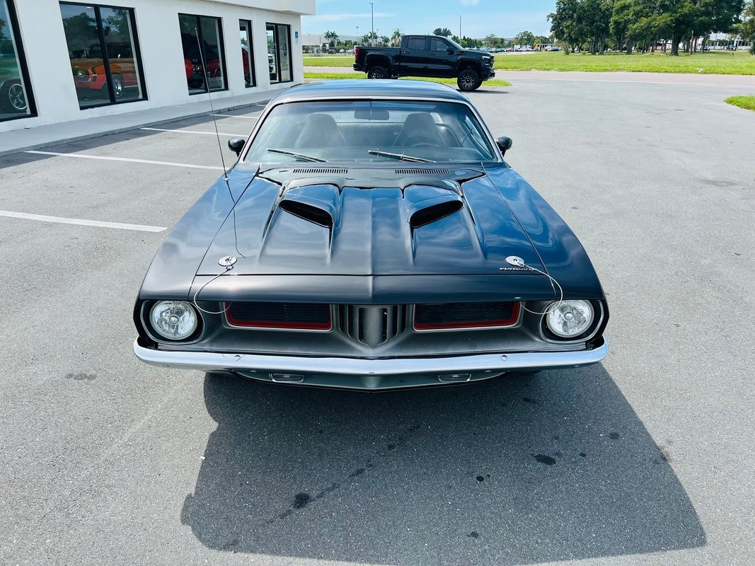 Plymouth-Barracuda-1973-Coupe-8