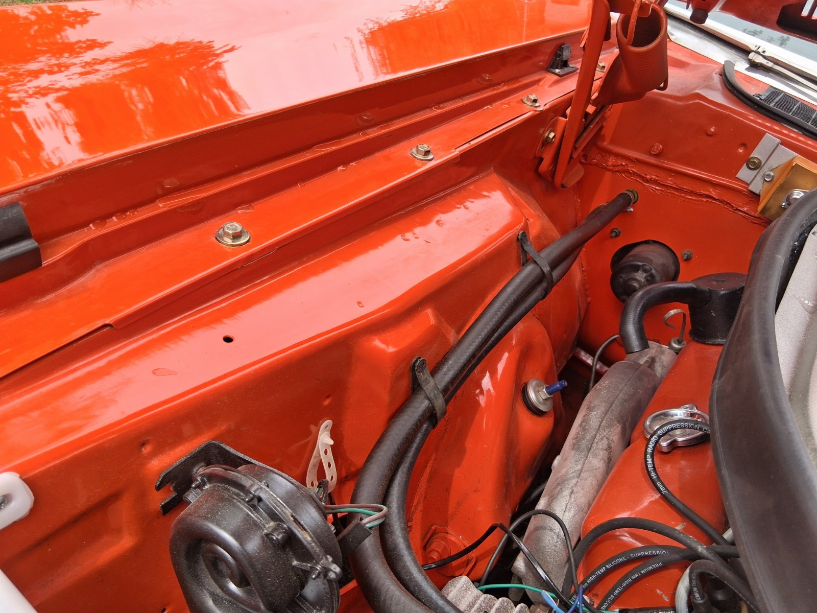 Plymouth-Barracuda-1974-Coupe-20
