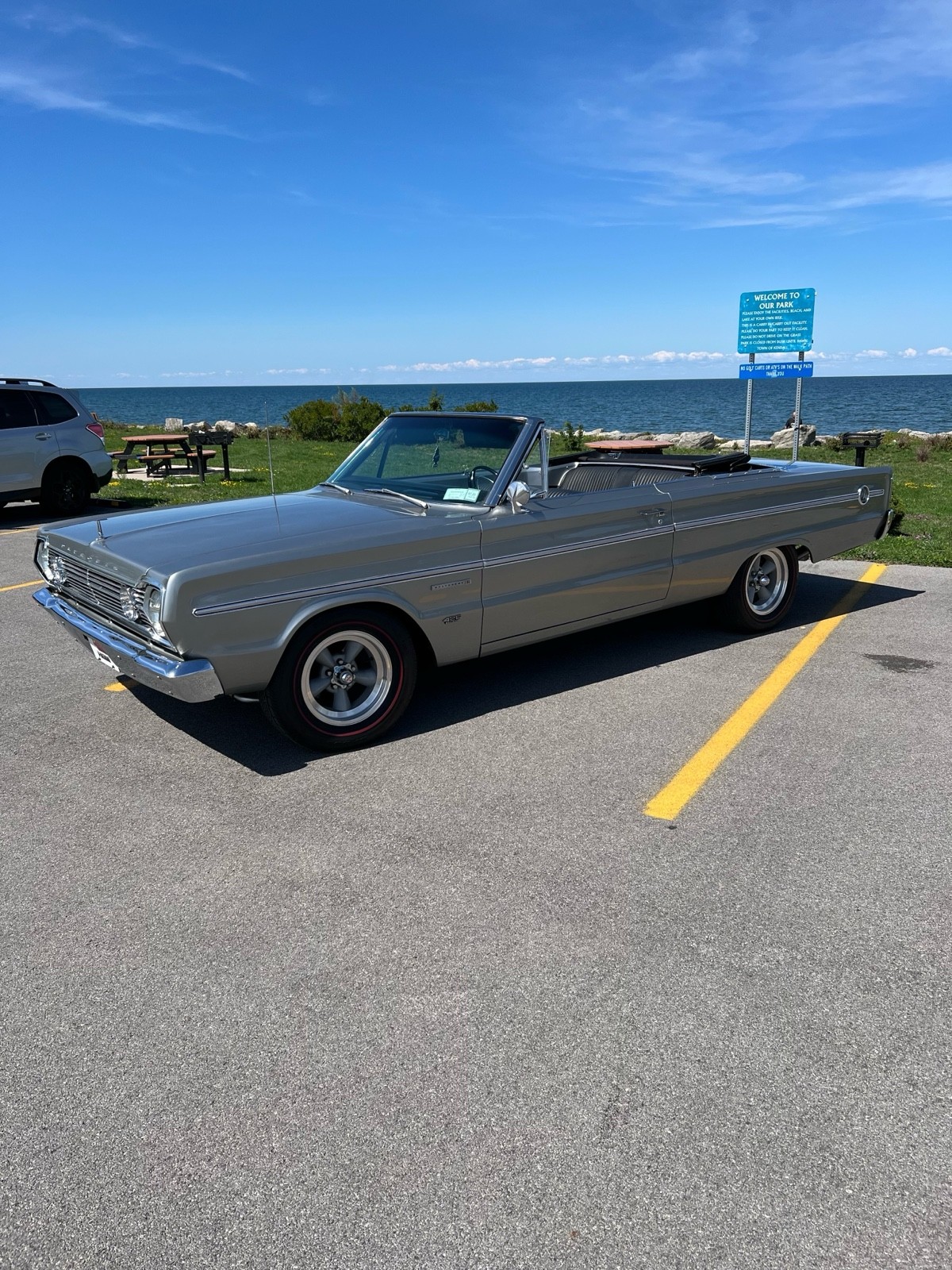 Plymouth-Belvedere-1966-7