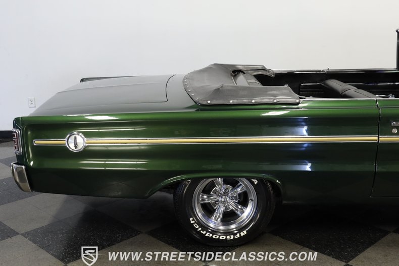 Plymouth-Belvedere-1966-Dark-Green-Black-28