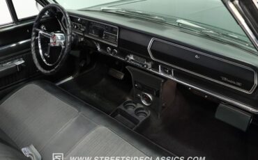 Plymouth-Belvedere-1966-Dark-Green-Black-44