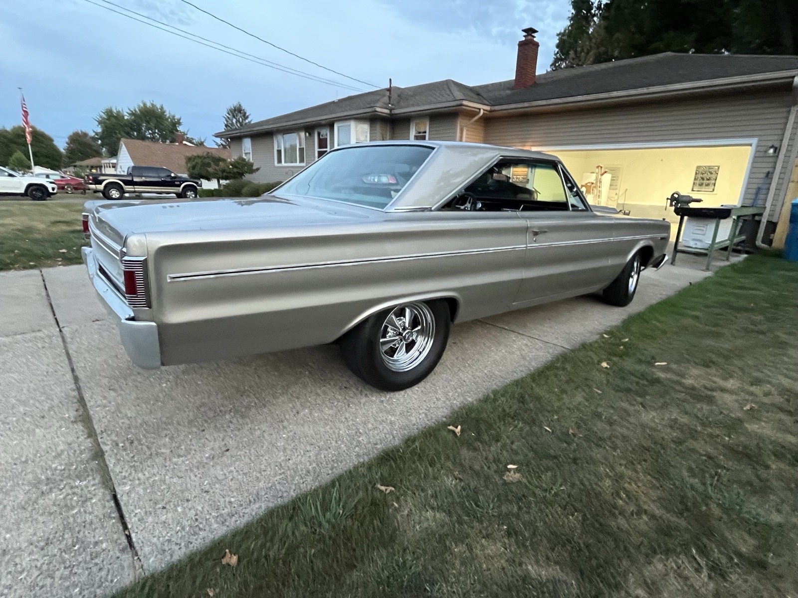 Plymouth-Belvedere-1967-5