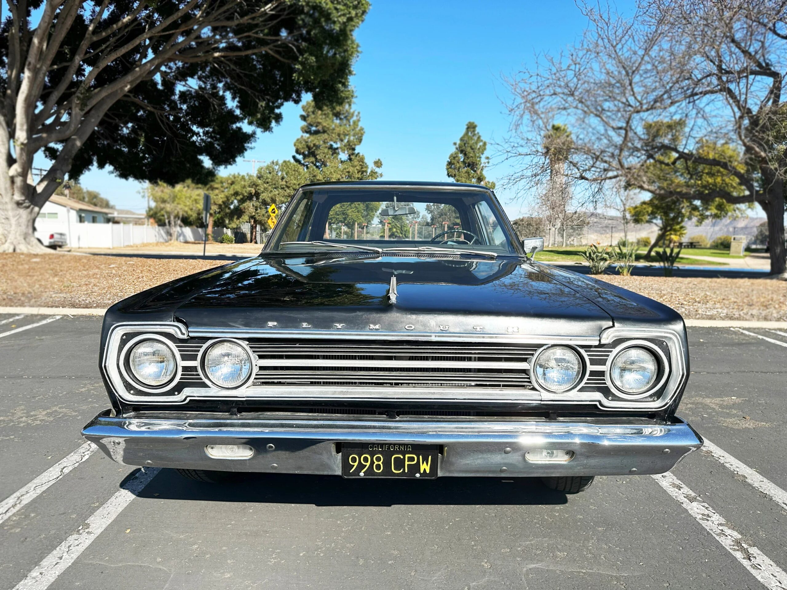 Plymouth-Belvedere-1967-Black-Blue-12