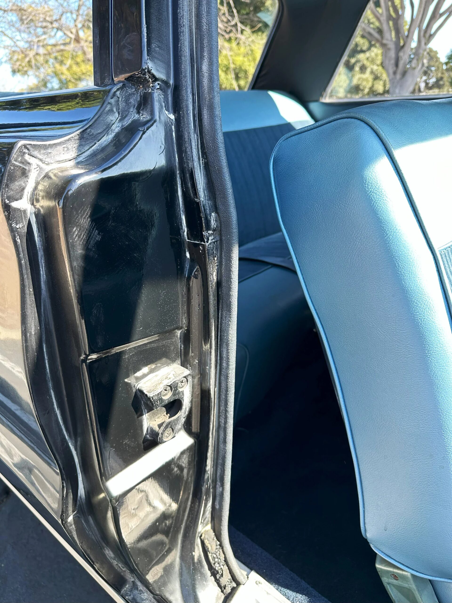 Plymouth-Belvedere-1967-Black-Blue-13