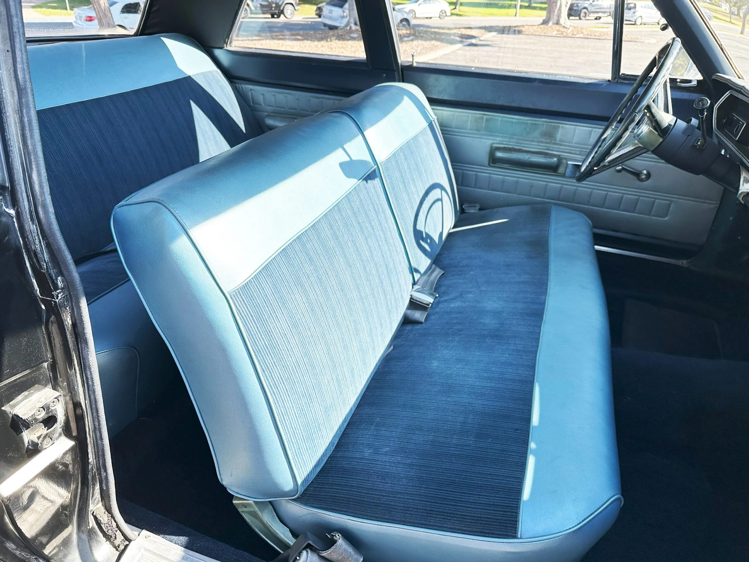 Plymouth-Belvedere-1967-Black-Blue-14