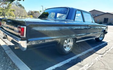 Plymouth-Belvedere-1967-Black-Blue-15