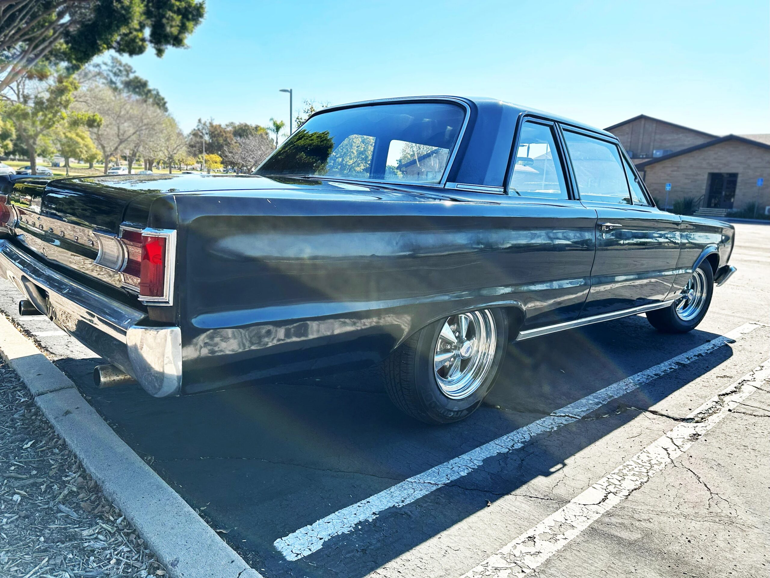Plymouth-Belvedere-1967-Black-Blue-15