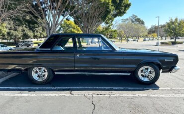 Plymouth-Belvedere-1967-Black-Blue-18