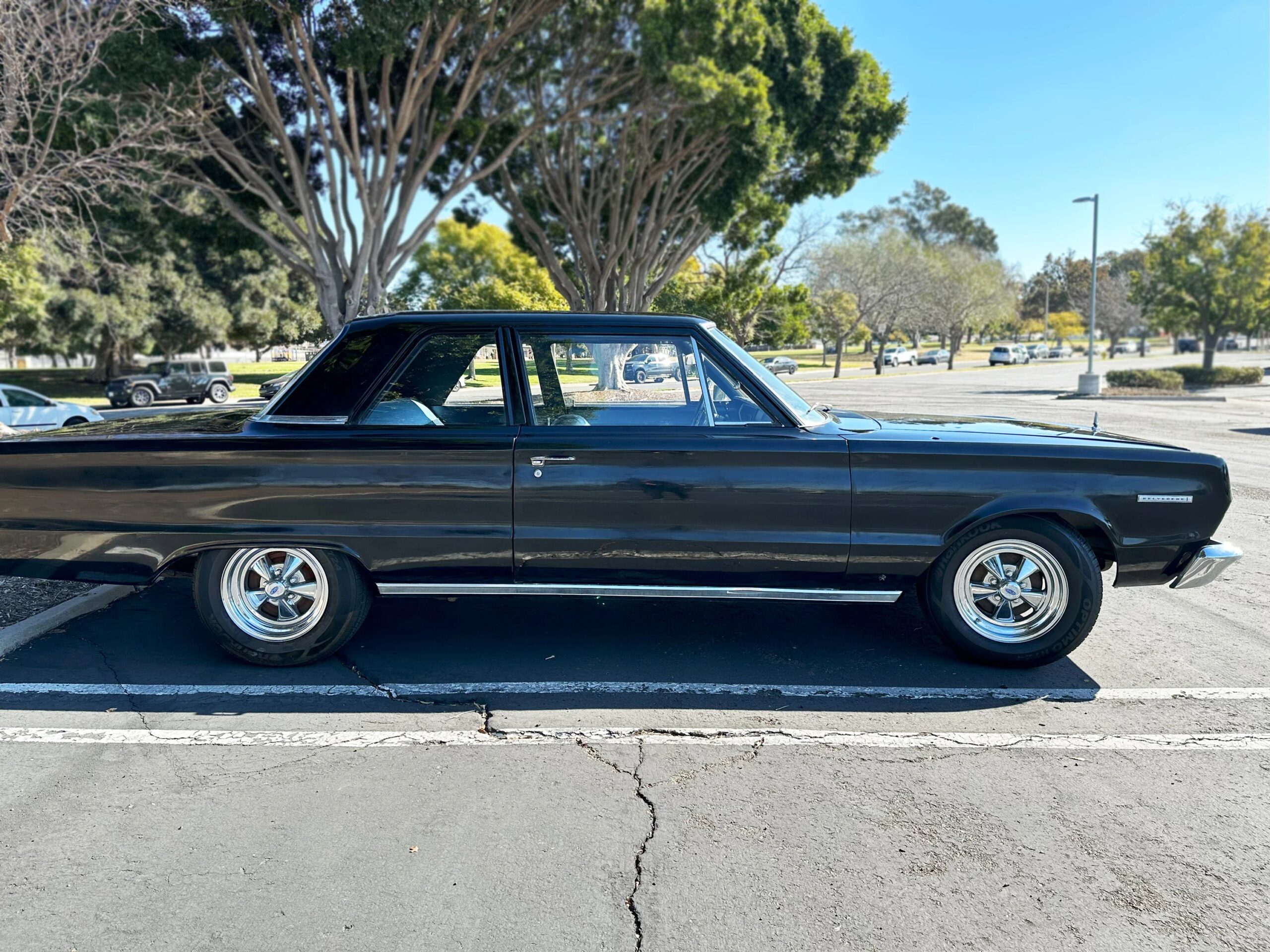 Plymouth-Belvedere-1967-Black-Blue-18