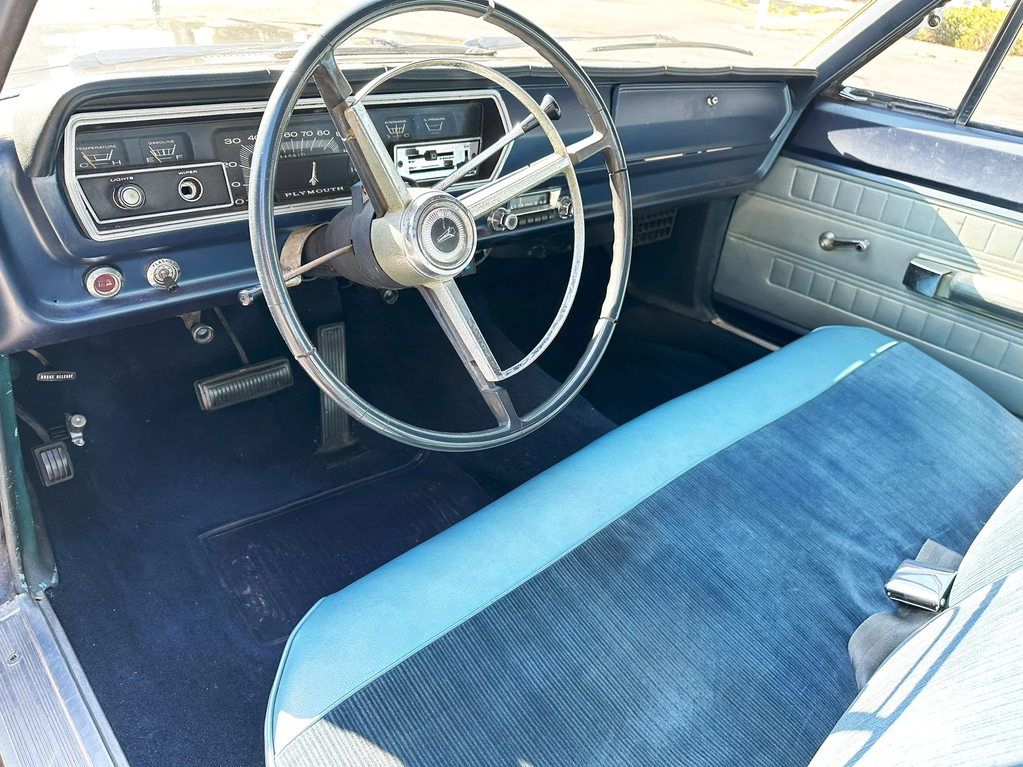 Plymouth-Belvedere-1967-Black-Blue-19