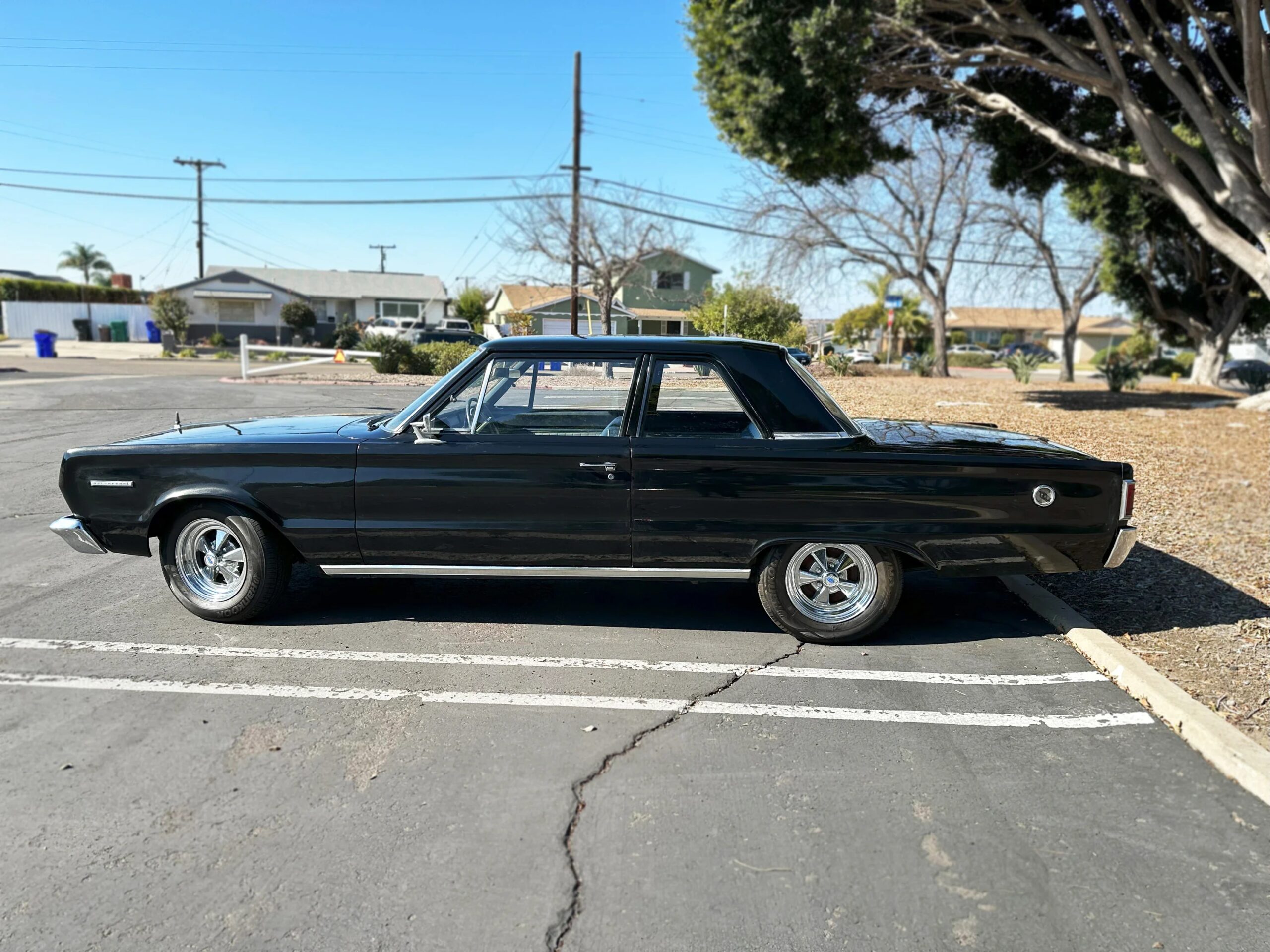 Plymouth-Belvedere-1967-Black-Blue-5