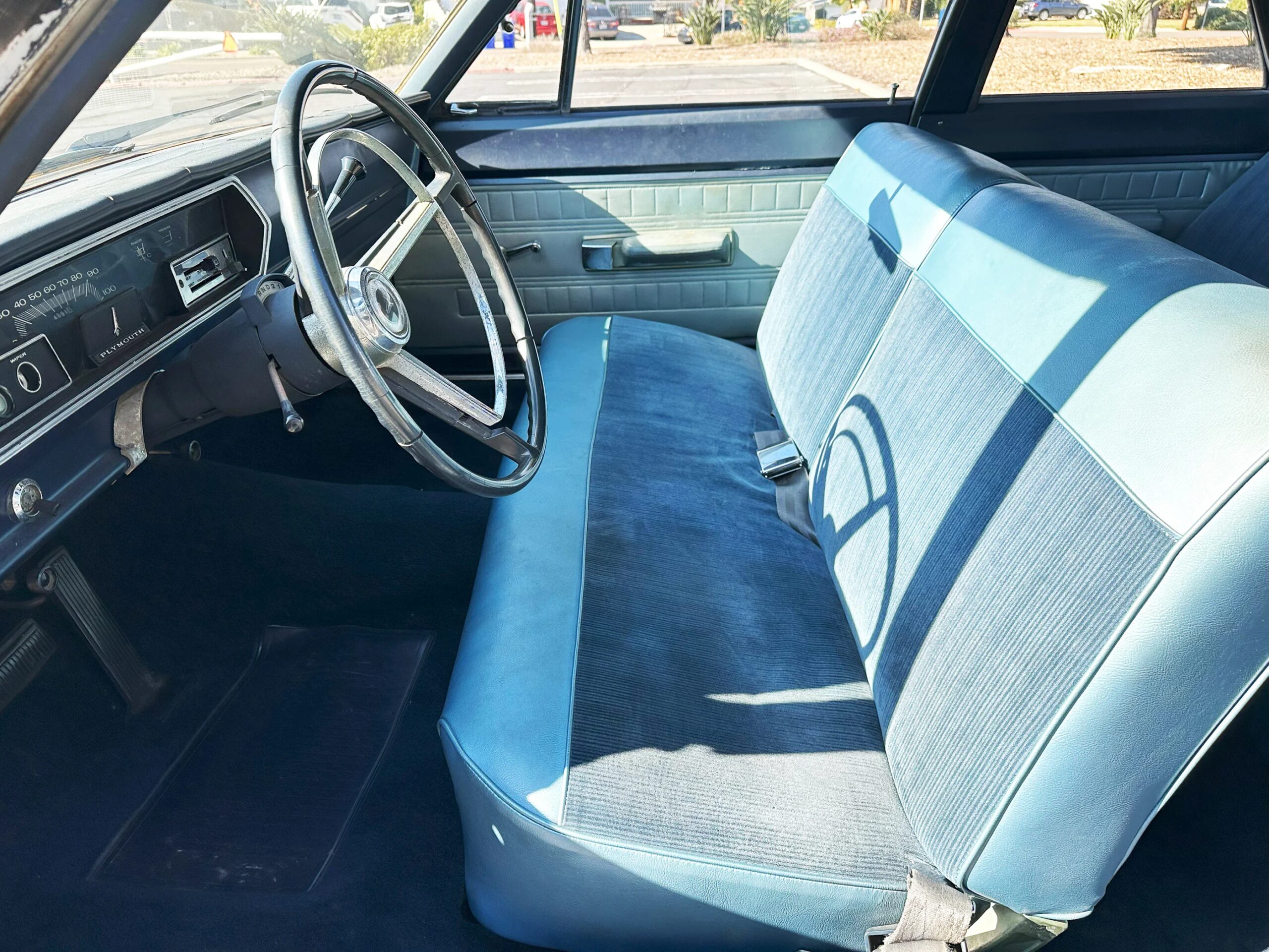 Plymouth-Belvedere-1967-Black-Blue-6