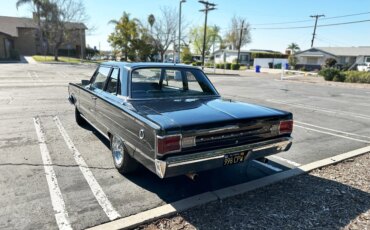 Plymouth-Belvedere-1967-Black-Blue-9