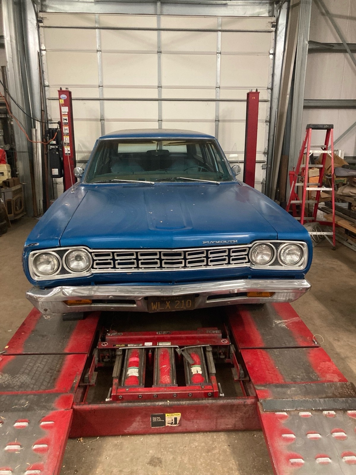 Plymouth-Belvedere-1968-Wagon-2