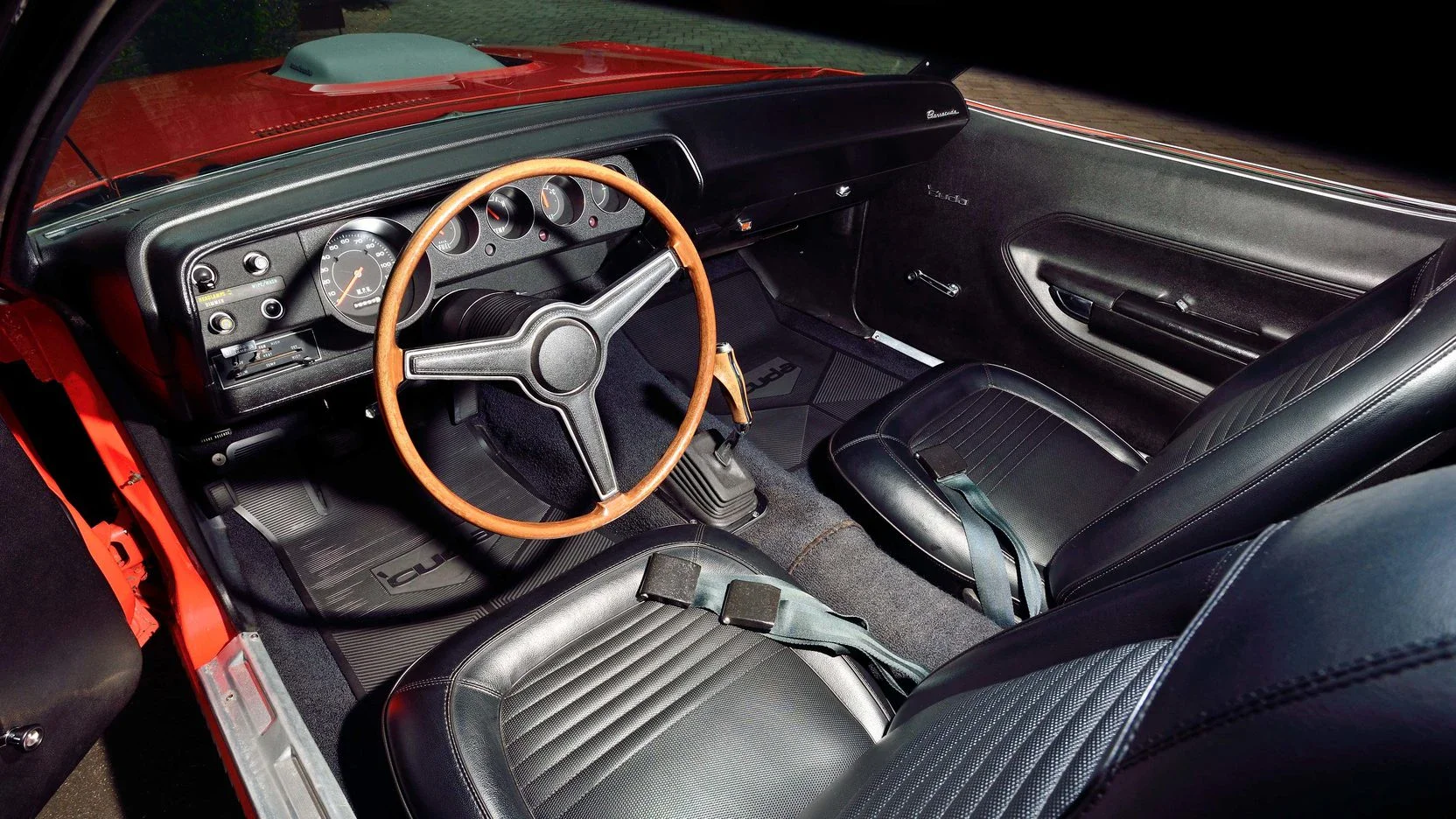 Plymouth-Cuda-1970-Red-Black-5