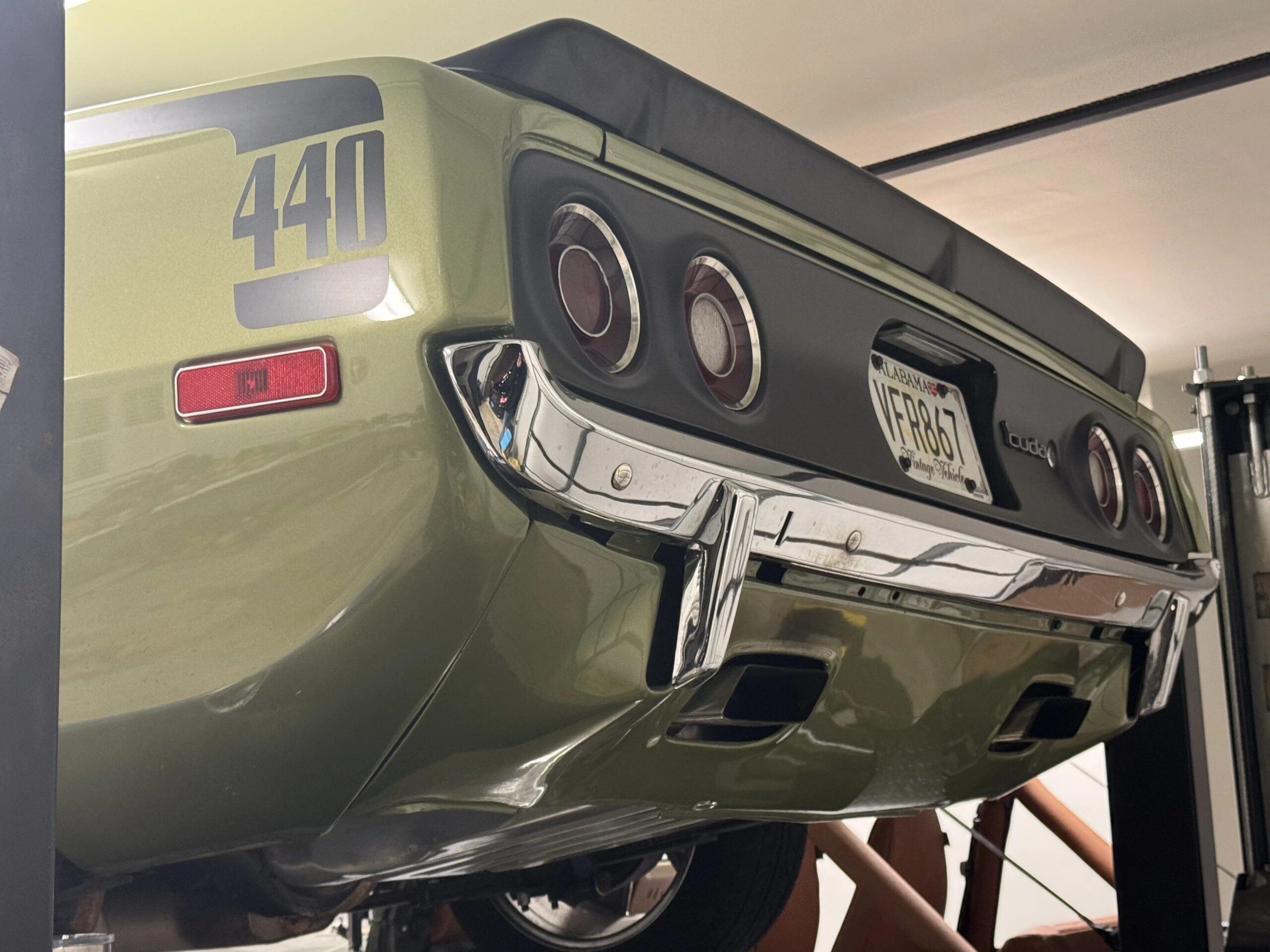 Plymouth-Cuda-1972-Green-Black-1