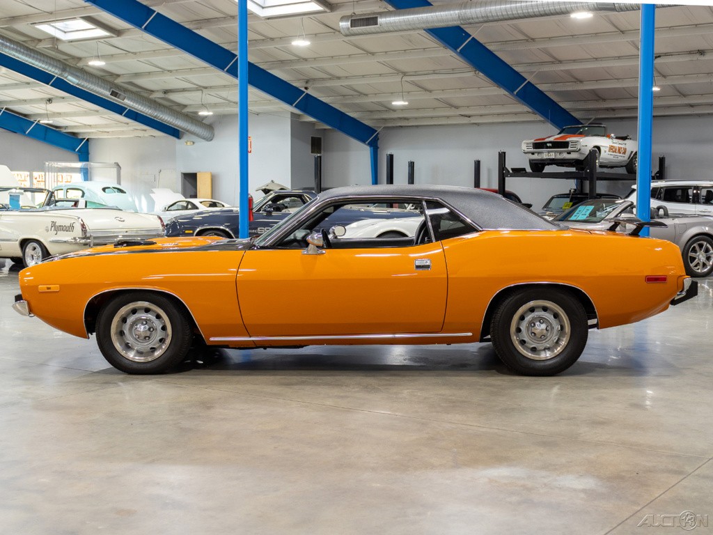 Plymouth-Cuda-1974-3