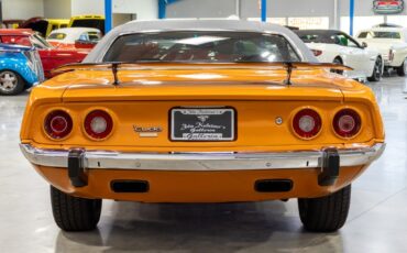 Plymouth-Cuda-1974-5