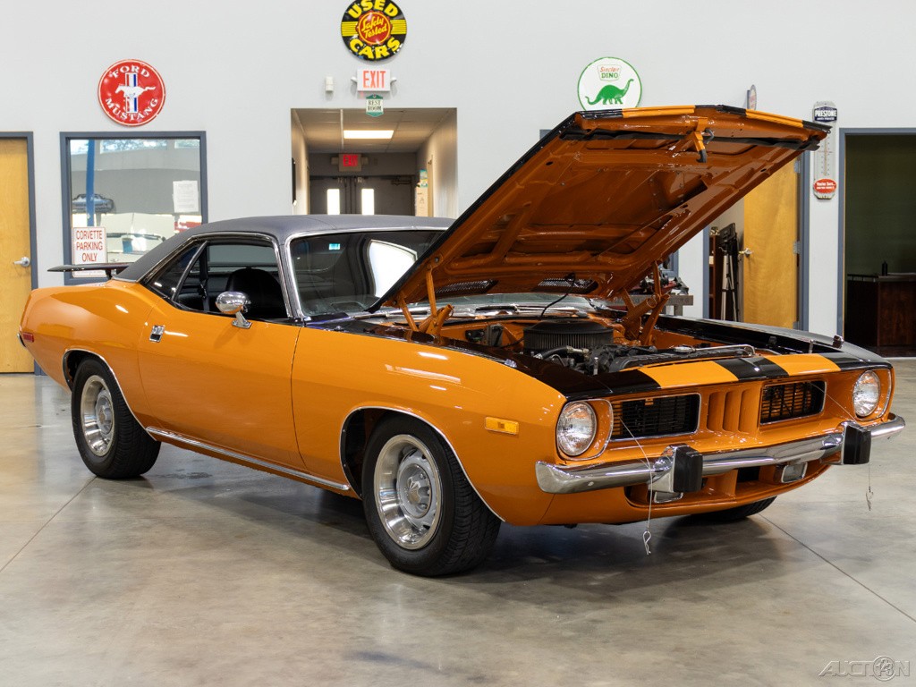 Plymouth-Cuda-1974-8