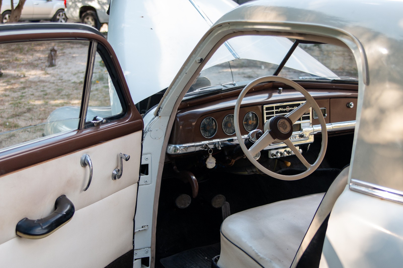 Plymouth-DeLuxe-Coupe-1950-Coupe-12