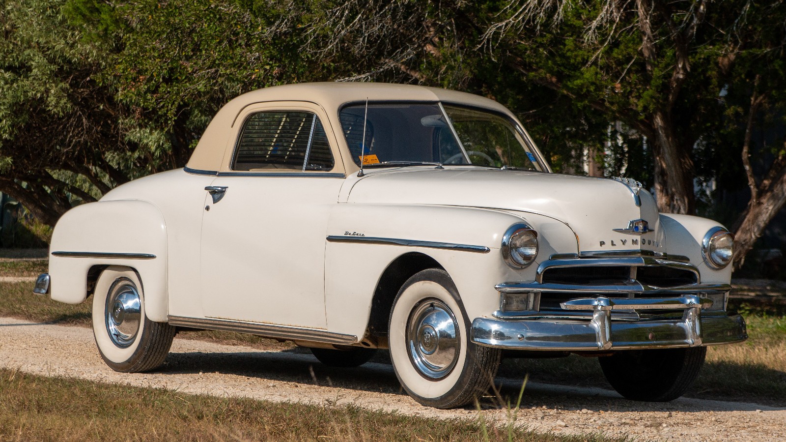 Plymouth-DeLuxe-Coupe-1950-Coupe