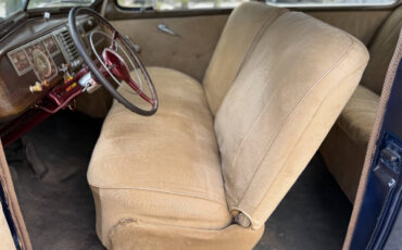 Plymouth-Deluxe-1940-Convertible-11