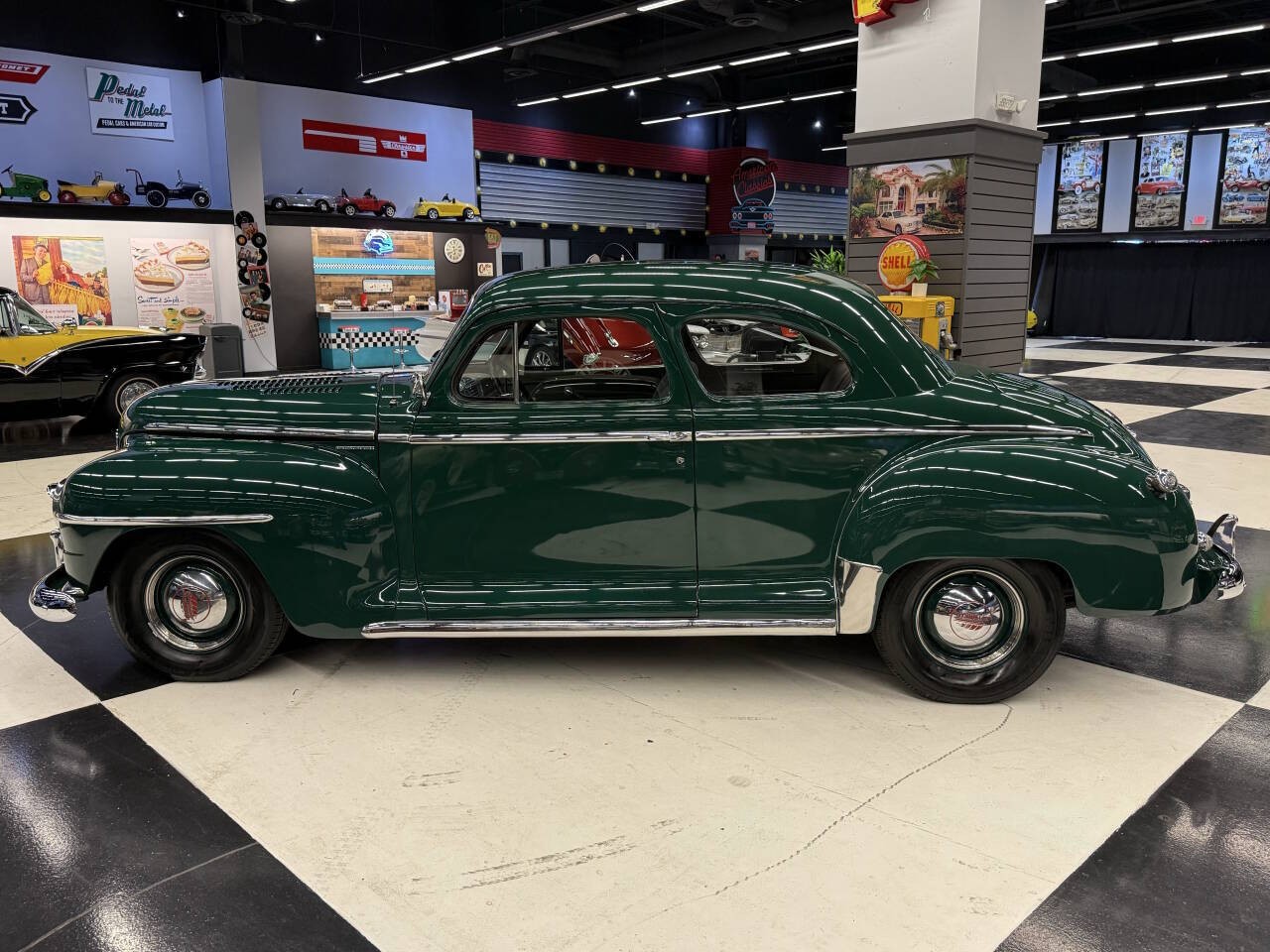 Plymouth-Deluxe-1948-Wagon-1