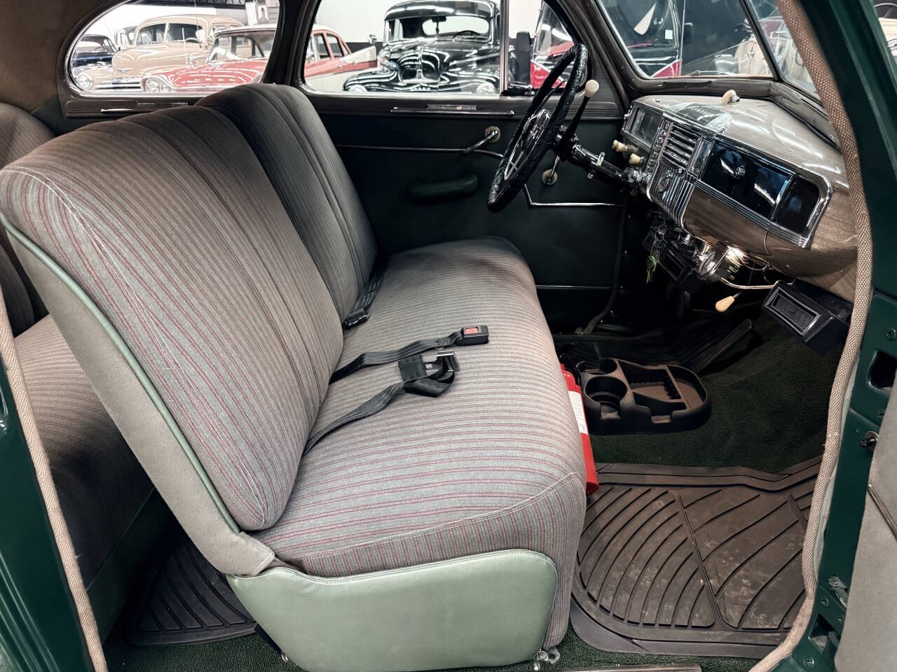 Plymouth-Deluxe-1948-Wagon-36