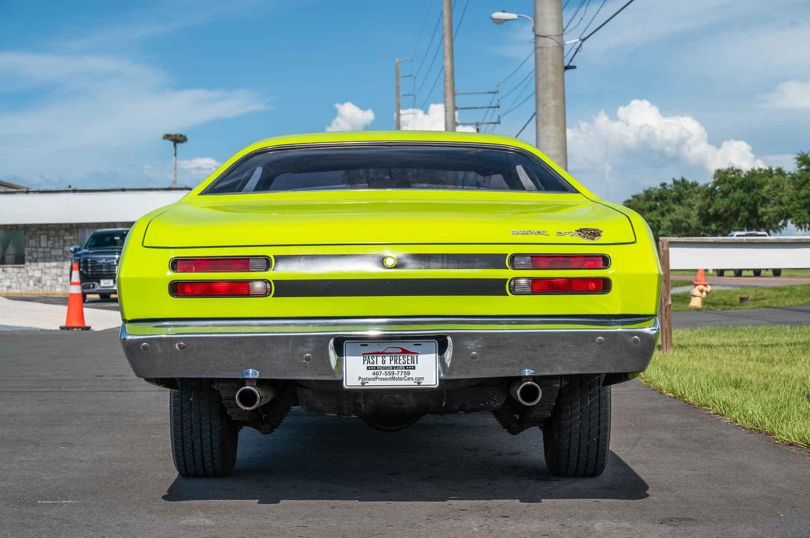 Plymouth-Duster-1970-2-Door-26