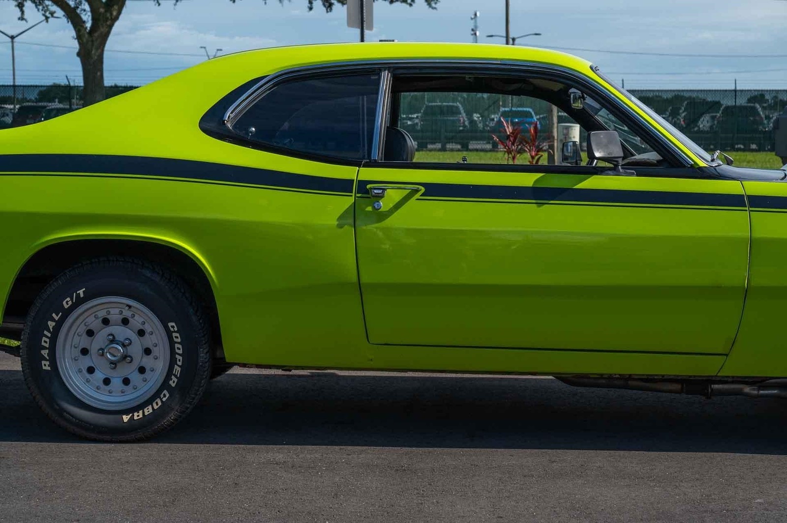 Plymouth-Duster-1970-2-Door-34