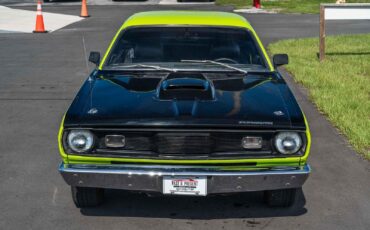 Plymouth-Duster-1970-2-Door-9