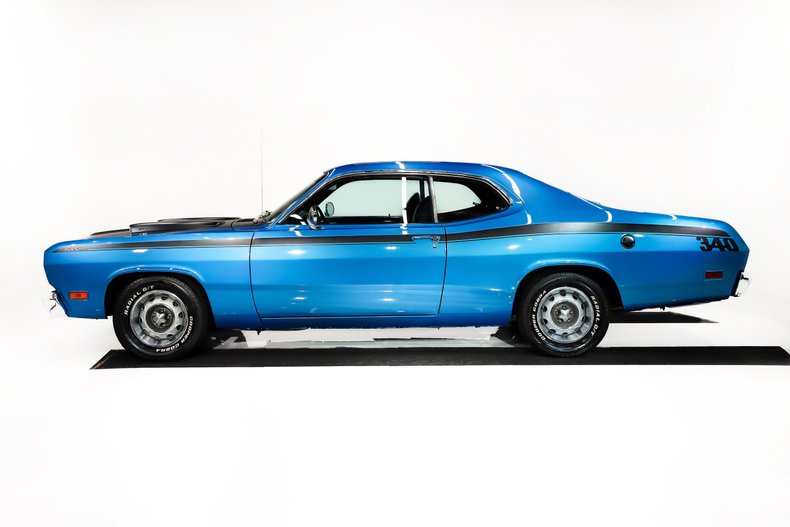 Plymouth-Duster-1971-Bright-Blue-Blue-2