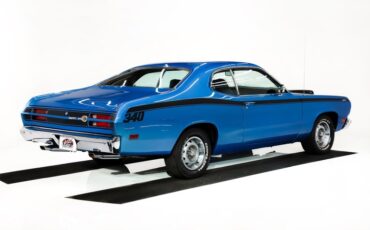 Plymouth-Duster-1971-Bright-Blue-Blue-32