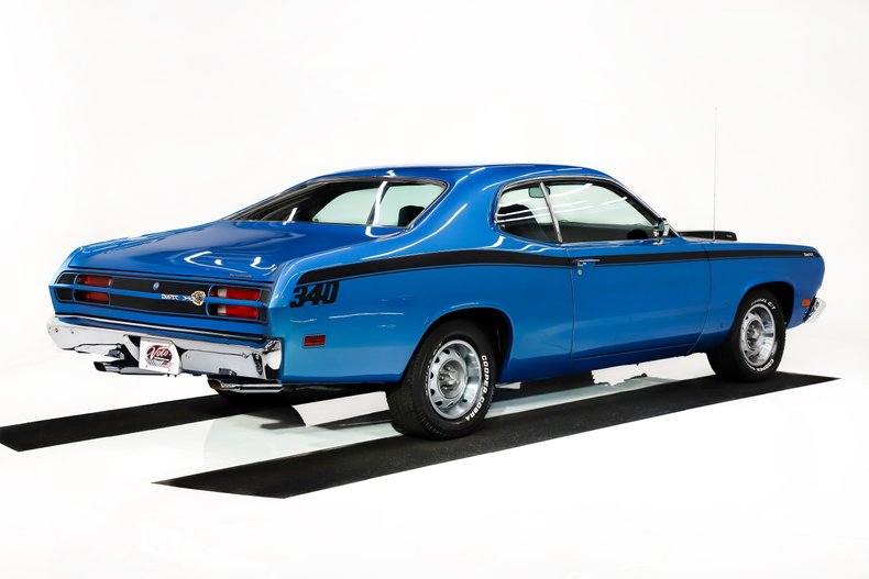Plymouth-Duster-1971-Bright-Blue-Blue-32