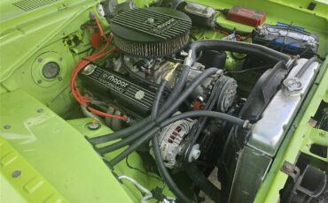 Plymouth-Duster-1971-Lime-Green-Black-4