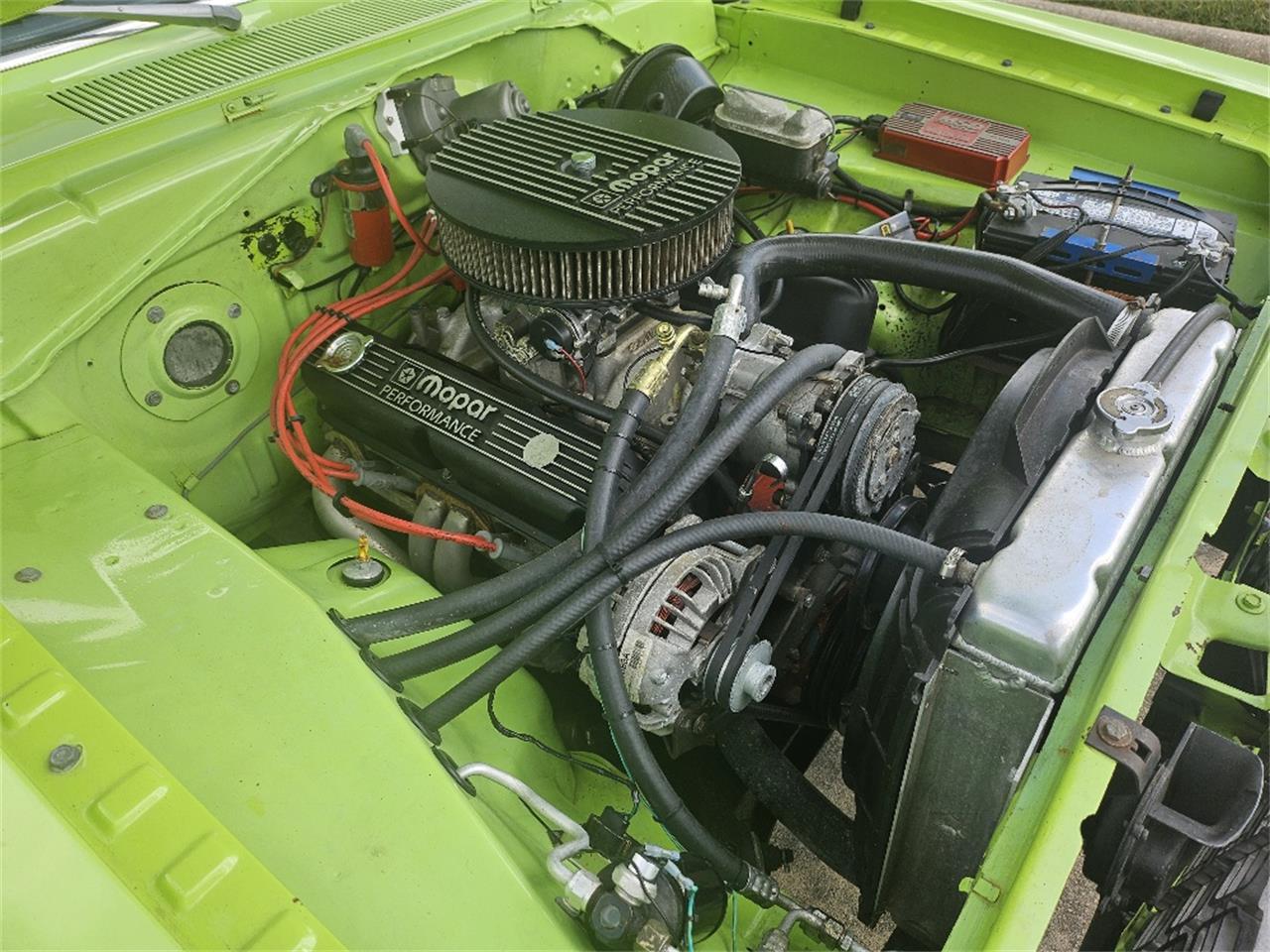 Plymouth-Duster-1971-Lime-Green-Black-4