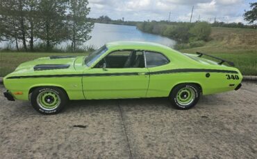 Plymouth-Duster-1971-Lime-Green-Black-6