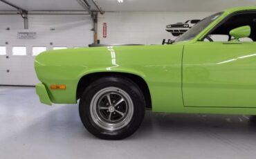 Plymouth-Duster-1974-Coupe-16