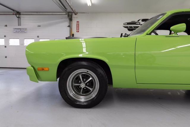 Plymouth-Duster-1974-Coupe-16