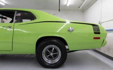 Plymouth-Duster-1974-Coupe-21